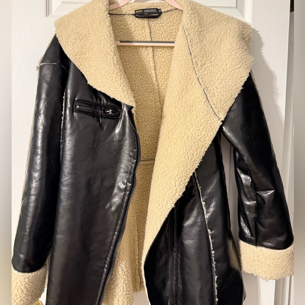 Finesse Black Leather Jacket with Cream Shearling